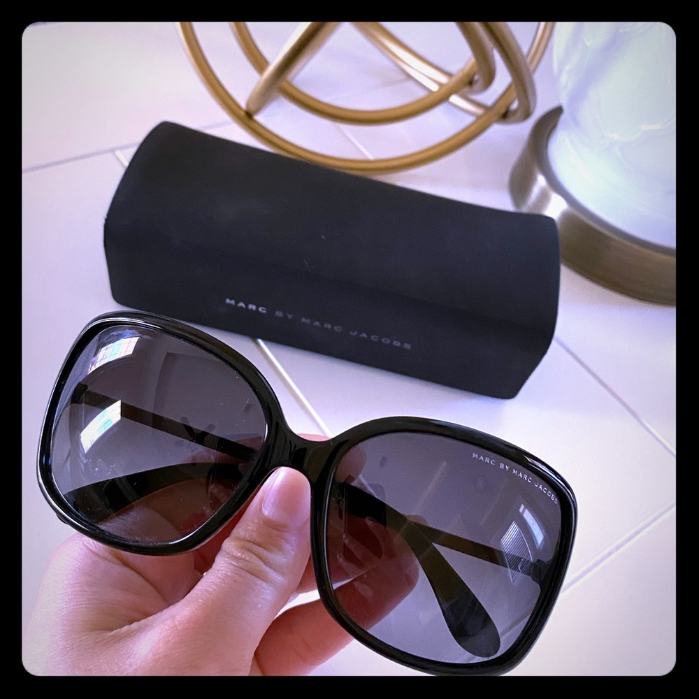 Marc  Marc Jacobs sunglasses